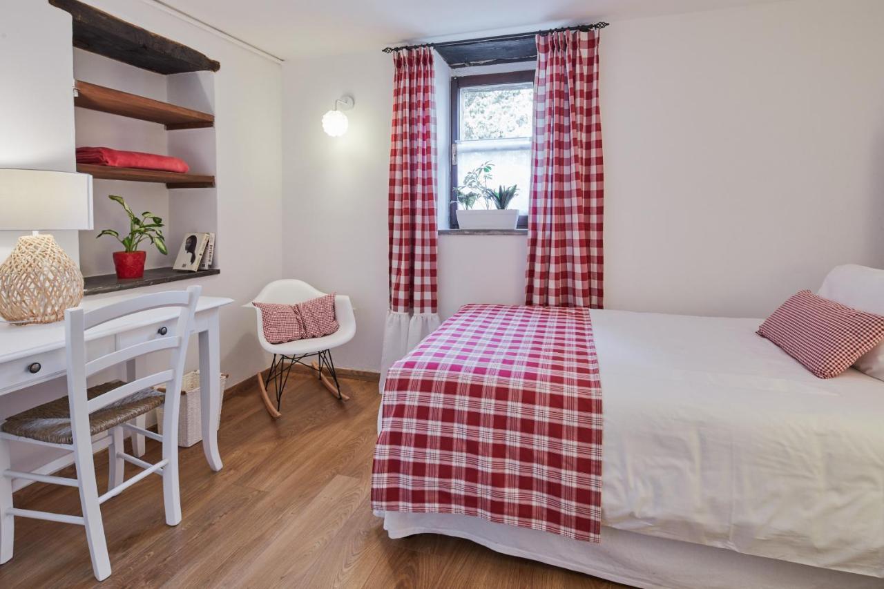 La Panoramica Gubbio - Maison De Charme - Casette E Appartamenti Self Catering Per Vacanze Meravigliose! ภายนอก รูปภาพ