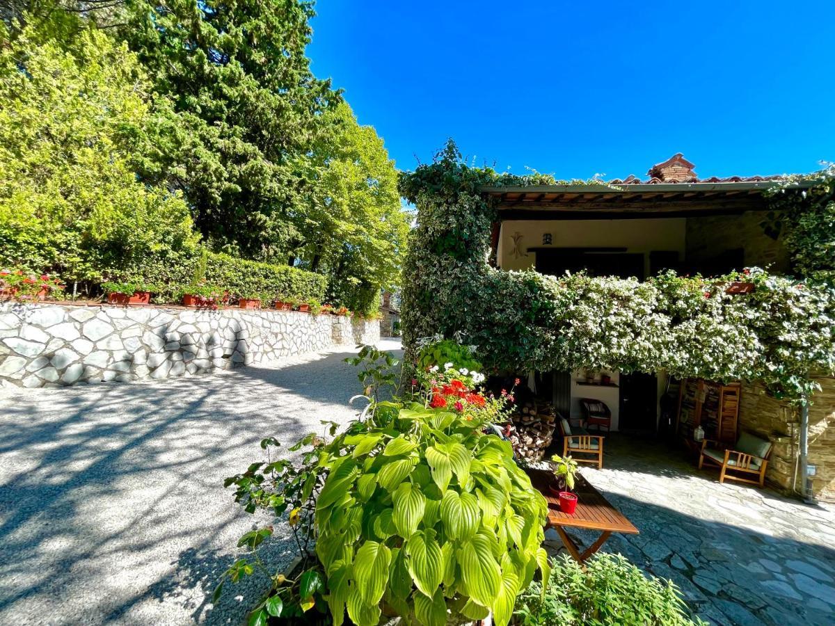La Panoramica Gubbio - Maison De Charme - Casette E Appartamenti Self Catering Per Vacanze Meravigliose! ภายนอก รูปภาพ