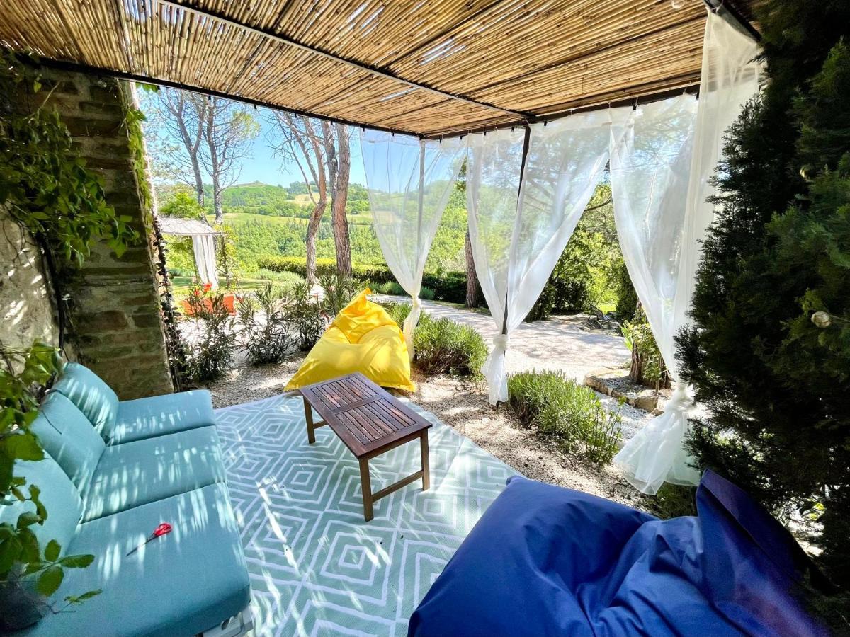 La Panoramica Gubbio - Maison De Charme - Casette E Appartamenti Self Catering Per Vacanze Meravigliose! ภายนอก รูปภาพ