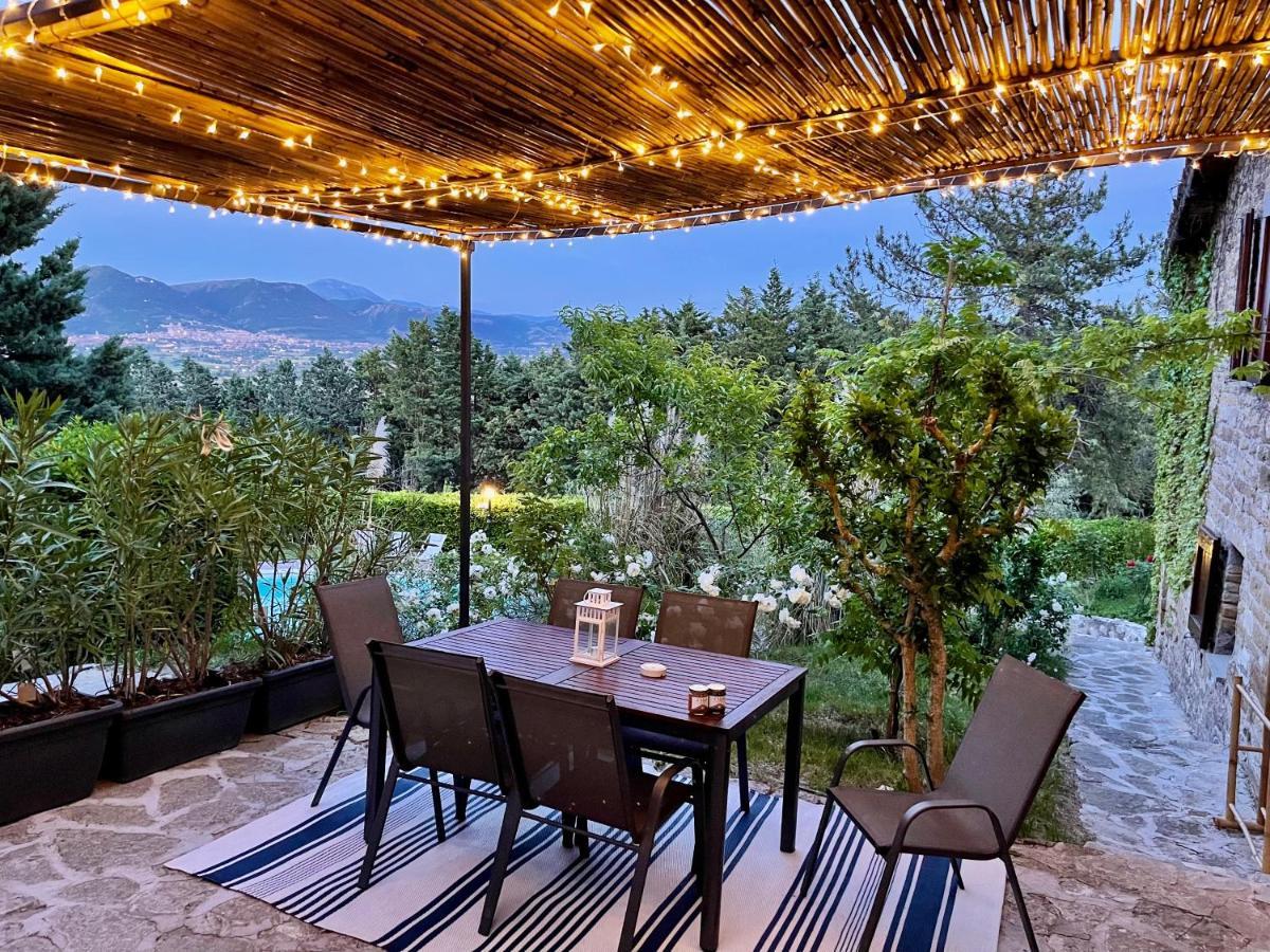 La Panoramica Gubbio - Maison De Charme - Casette E Appartamenti Self Catering Per Vacanze Meravigliose! ภายนอก รูปภาพ